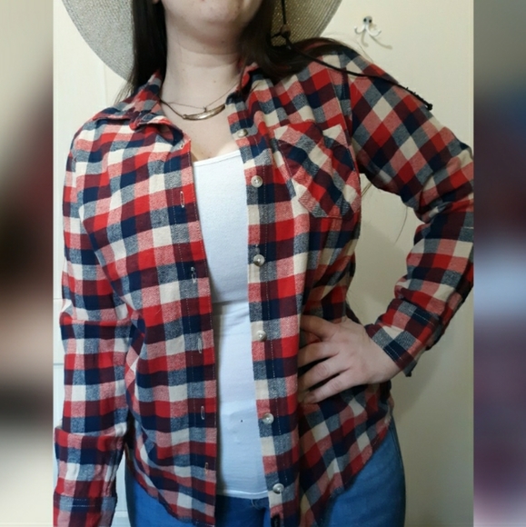 Field and Stream Flannel - Picture 1 of 6